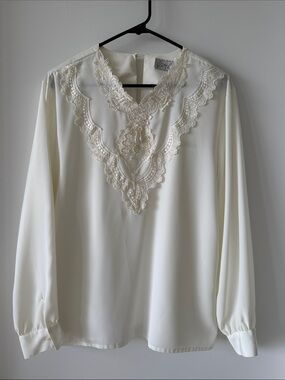Vintage Kathy Che Ivory Lace Beaded Blouse